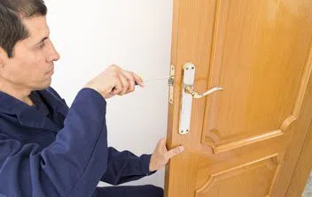 Locksmith Master Shop Bronx, NY 718-304-2935 - 4-Locksmith-Help